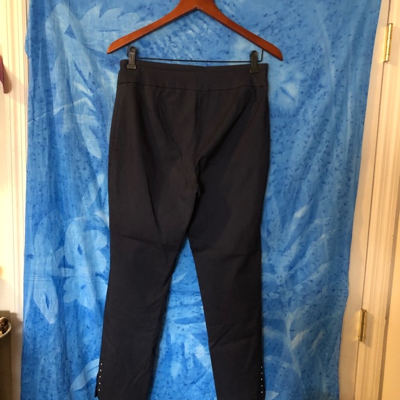 Roz&Ali, Cropped Pants - Picture 4 of 7